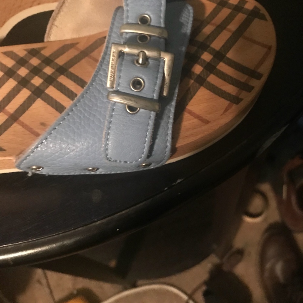 💯Authentic Burberry Clogs - Picture 2 of 4